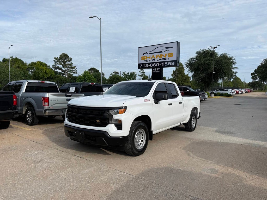 Chevrolet Silverado 1500 Vehicle Full-screen Gallery Image 03