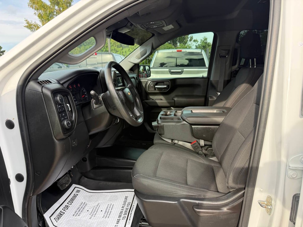 Chevrolet Silverado 1500 Vehicle Full-screen Gallery Image 07