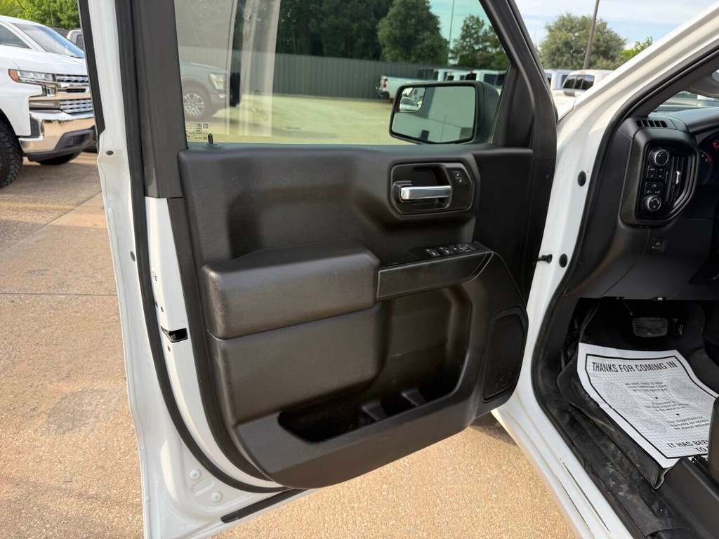 Chevrolet Silverado 1500 Vehicle Full-screen Gallery Image 08
