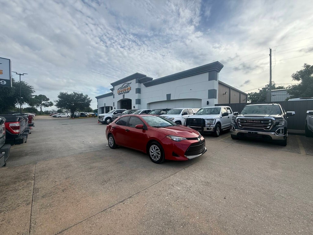 Toyota Corolla Vehicle Full-screen Gallery Image 43