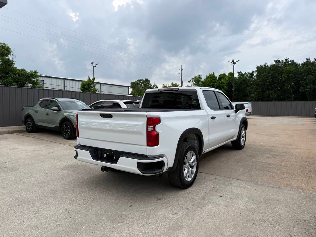 Chevrolet Silverado 1500 Vehicle Full-screen Gallery Image 05
