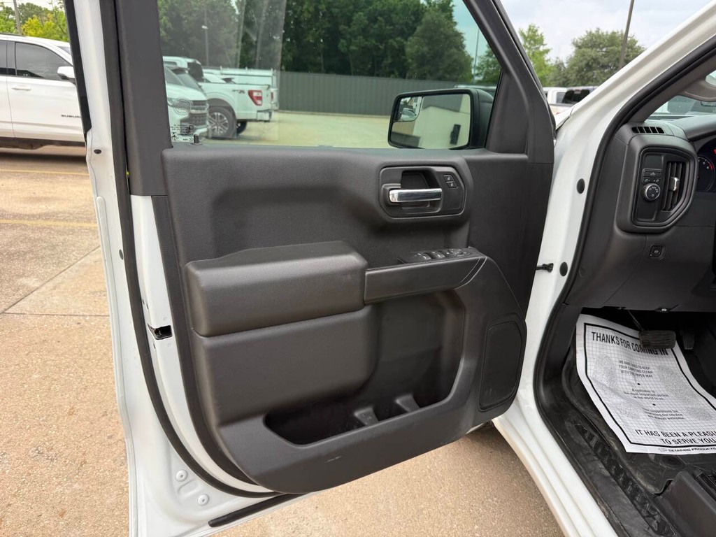 Chevrolet Silverado 1500 Vehicle Full-screen Gallery Image 08