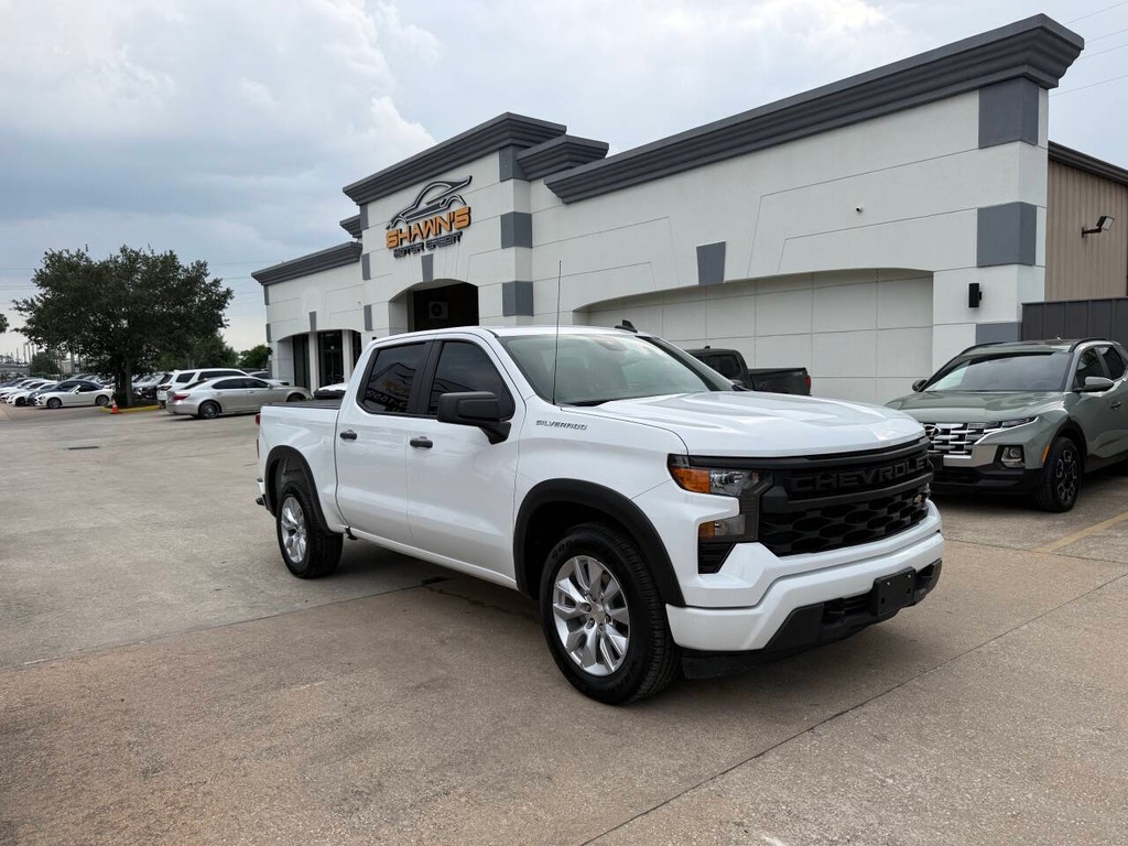 Chevrolet Silverado 1500 Vehicle Full-screen Gallery Image 40