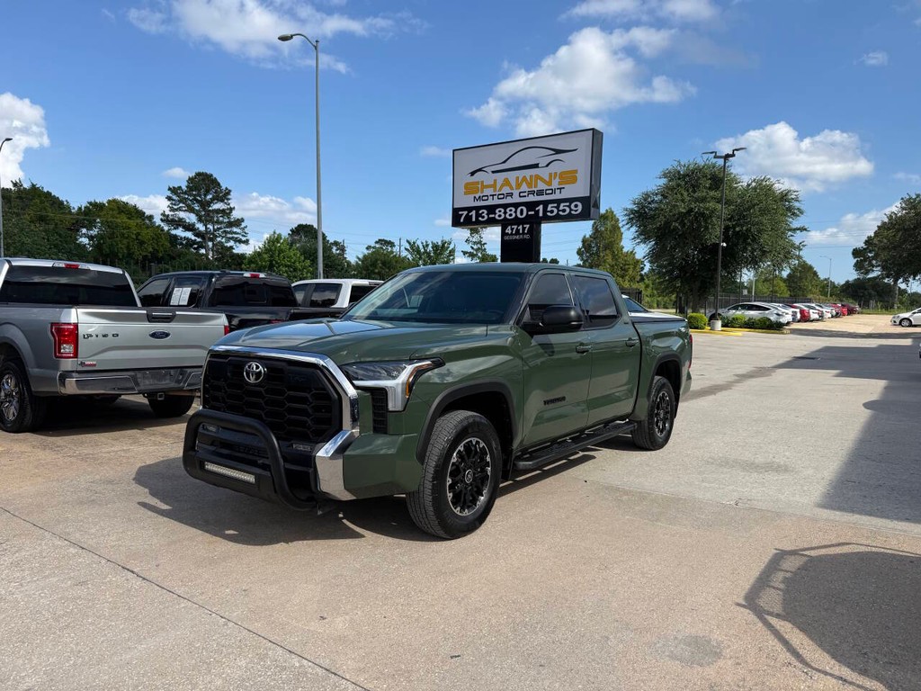 Toyota Tundra 4WD Vehicle Full-screen Gallery Image 03