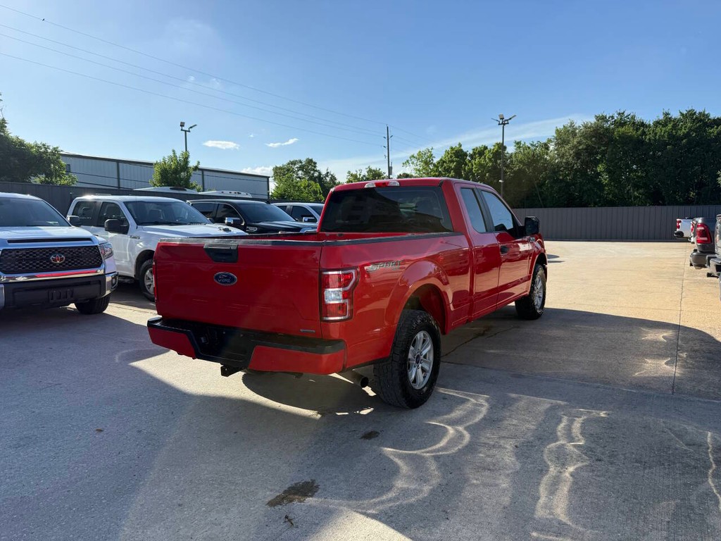 Ford F-150 Vehicle Full-screen Gallery Image 05