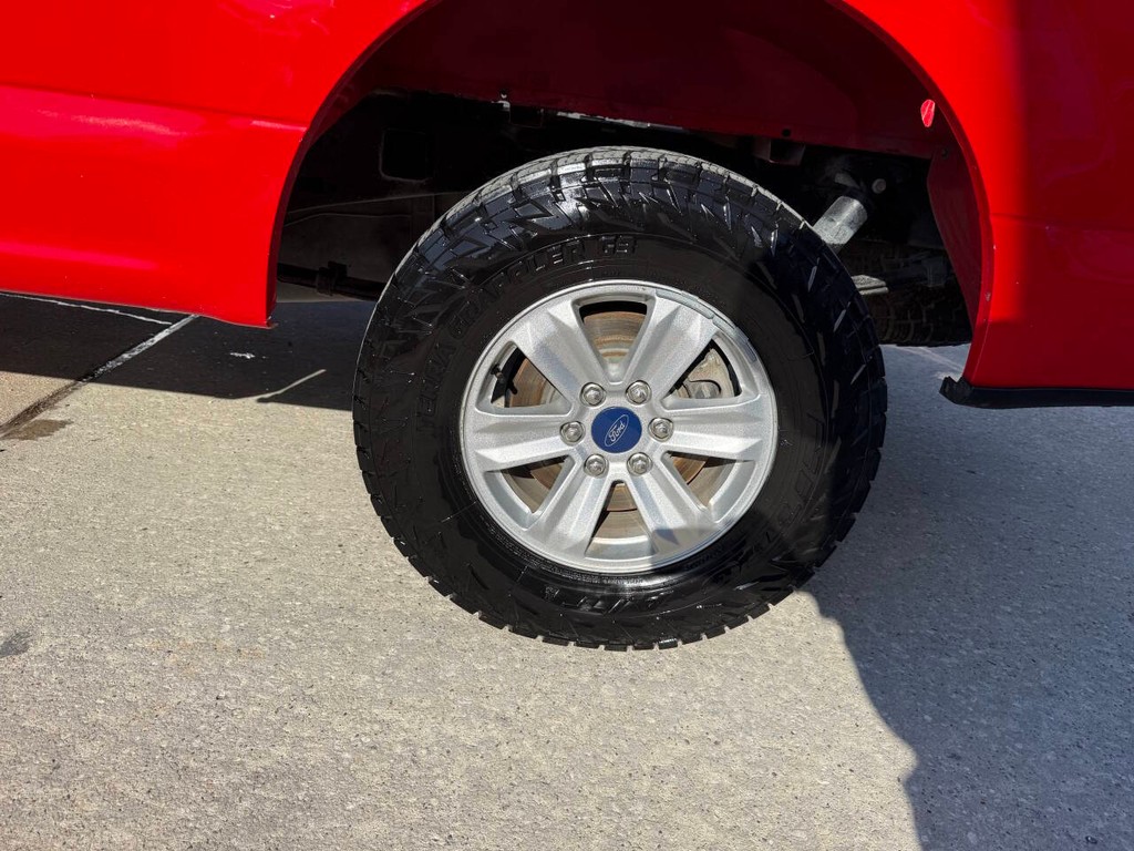 Ford F-150 Vehicle Full-screen Gallery Image 33