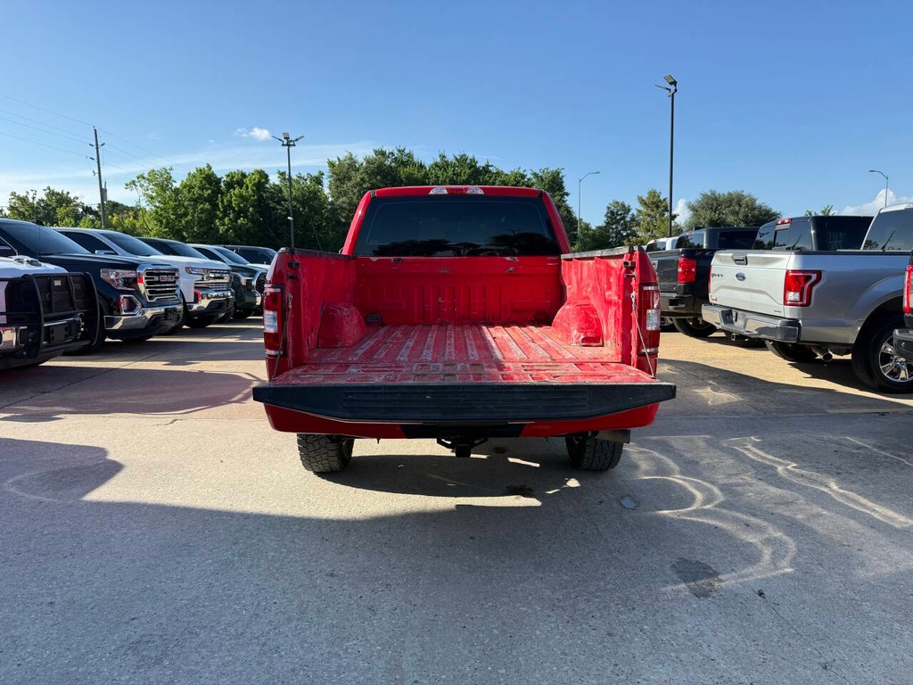 Ford F-150 Vehicle Full-screen Gallery Image 34