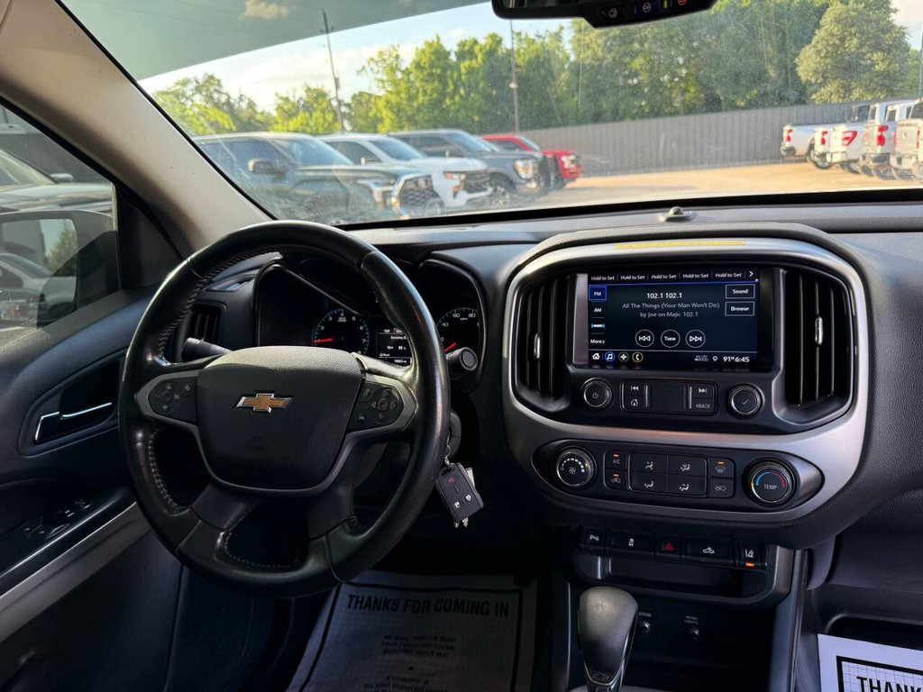 Chevrolet Colorado Vehicle Full-screen Gallery Image 21