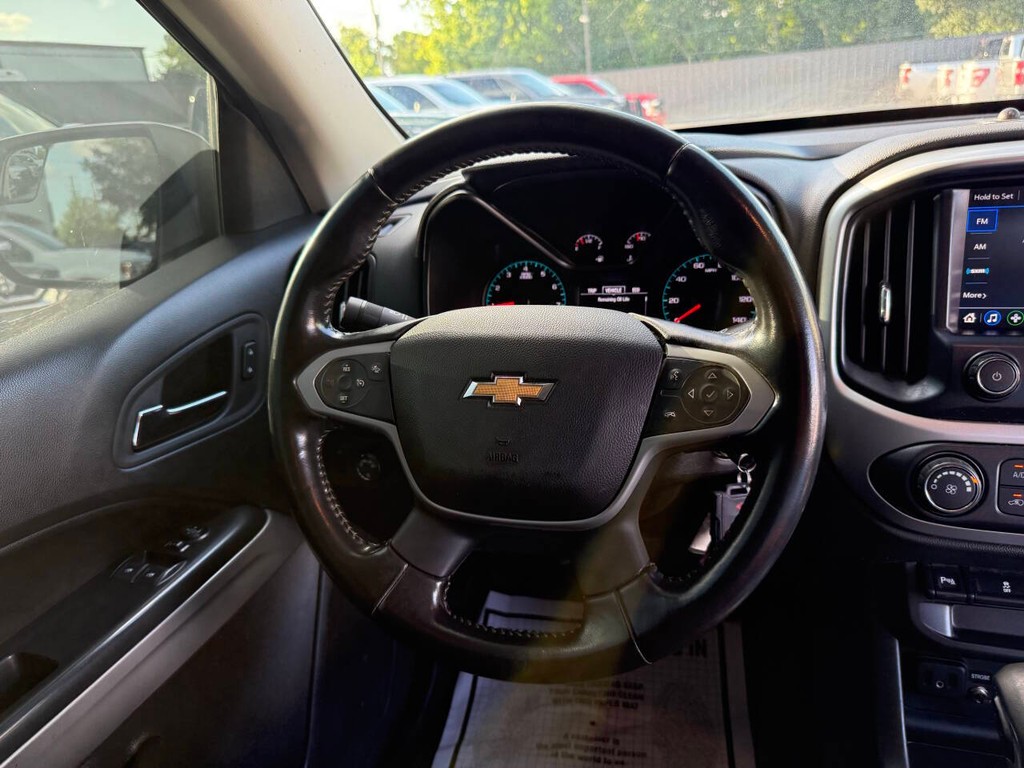 Chevrolet Colorado Vehicle Full-screen Gallery Image 22