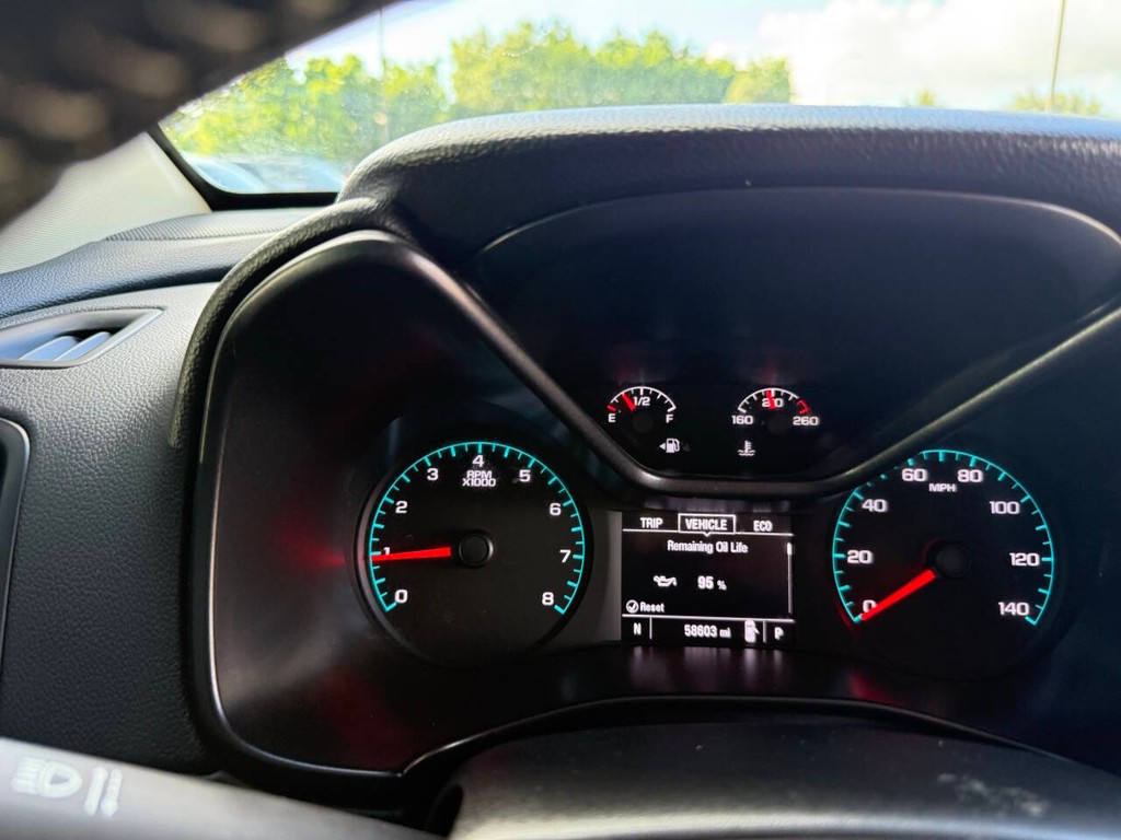 Chevrolet Colorado Vehicle Full-screen Gallery Image 31