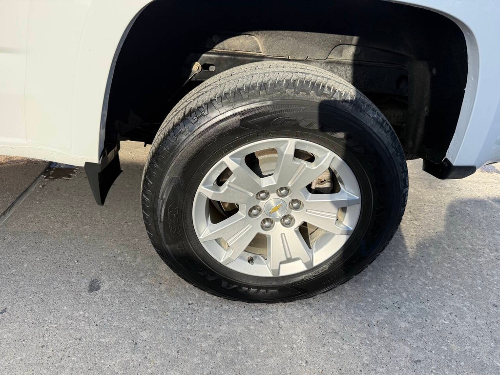 Chevrolet Colorado Vehicle Full-screen Gallery Image 35