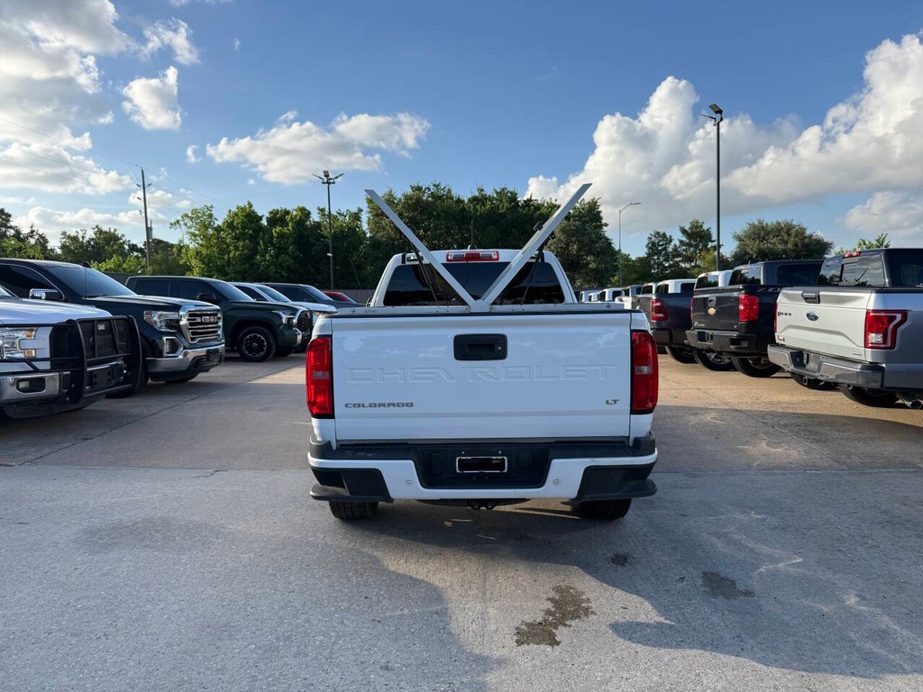 Chevrolet Colorado Vehicle Full-screen Gallery Image 36