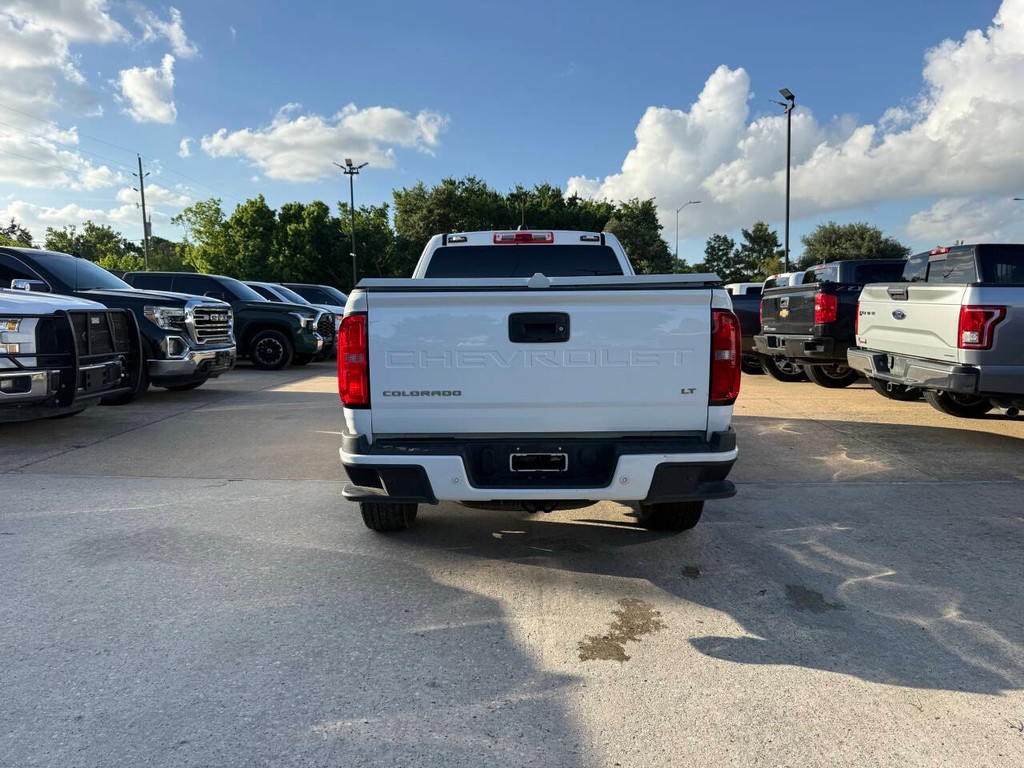 Chevrolet Colorado Vehicle Full-screen Gallery Image 37