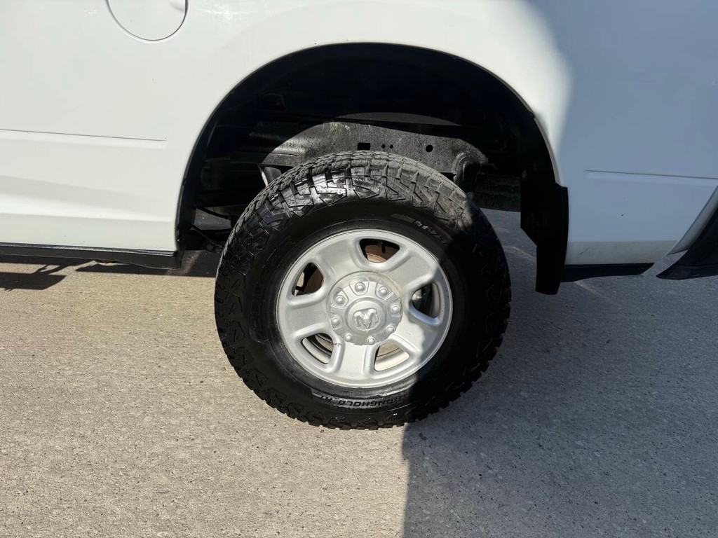 Ram 2500 Vehicle Full-screen Gallery Image 38