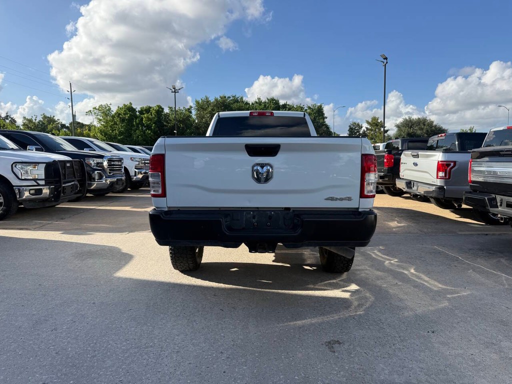 Ram 2500 Vehicle Full-screen Gallery Image 42