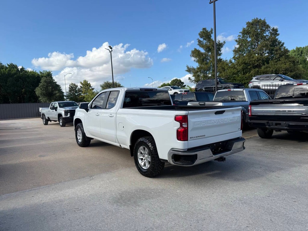 Chevrolet Silverado 1500 Vehicle Full-screen Gallery Image 04