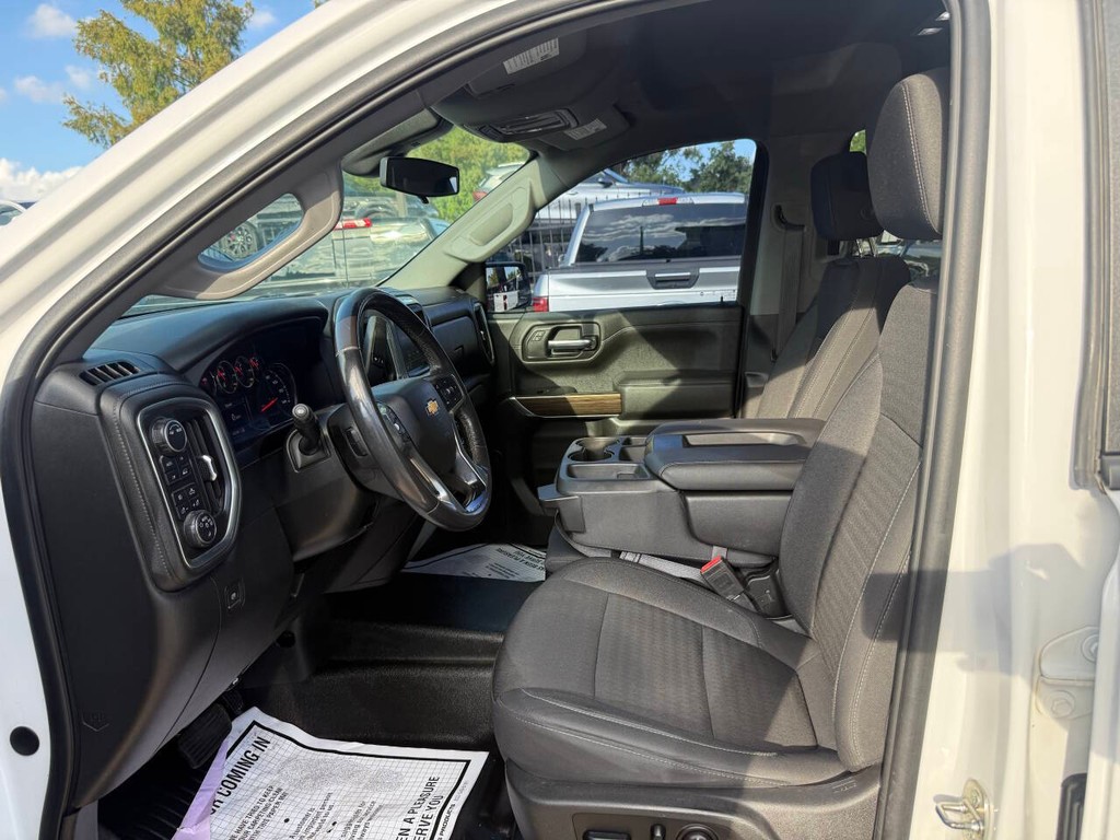 Chevrolet Silverado 1500 Vehicle Full-screen Gallery Image 07