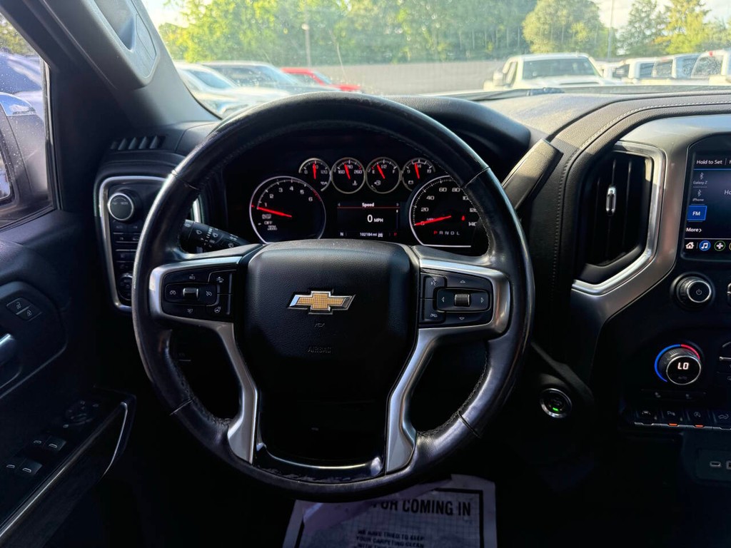 Chevrolet Silverado 1500 Vehicle Full-screen Gallery Image 20