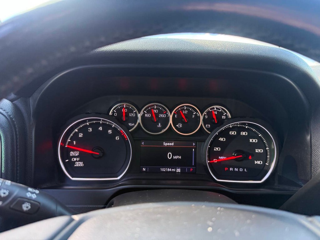 Chevrolet Silverado 1500 Vehicle Full-screen Gallery Image 30