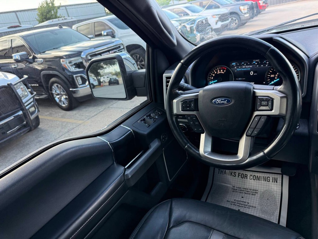Ford F-150 Vehicle Full-screen Gallery Image 19