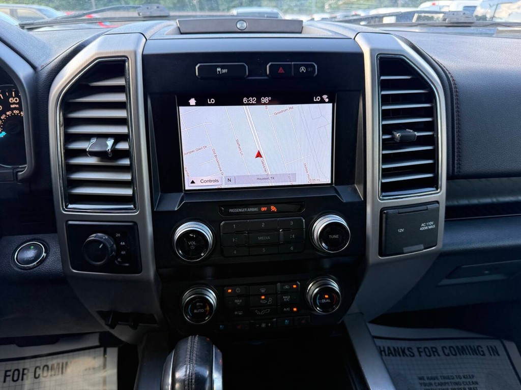 Ford F-150 Vehicle Full-screen Gallery Image 24
