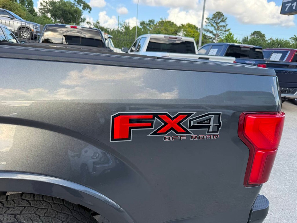 Ford F-150 Vehicle Full-screen Gallery Image 38