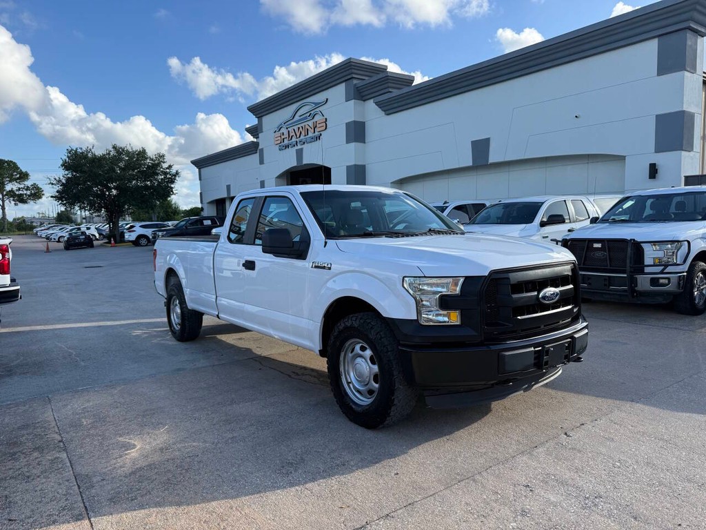 Ford F-150 Vehicle Full-screen Gallery Image 02