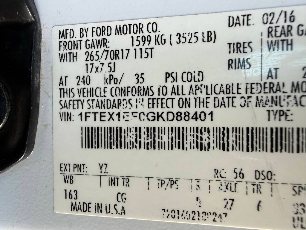 Ford F-150 Vehicle Full-screen Gallery Image 28