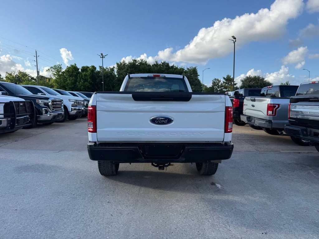 Ford F-150 Vehicle Full-screen Gallery Image 33