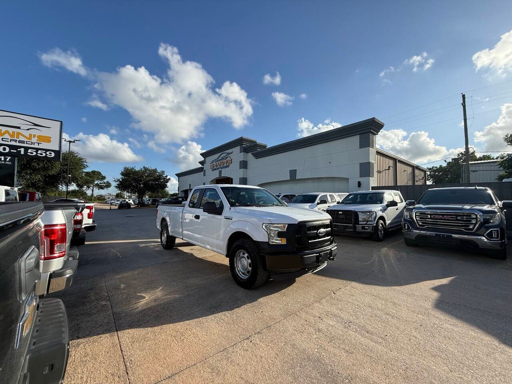 Ford F-150 Vehicle Full-screen Gallery Image 38