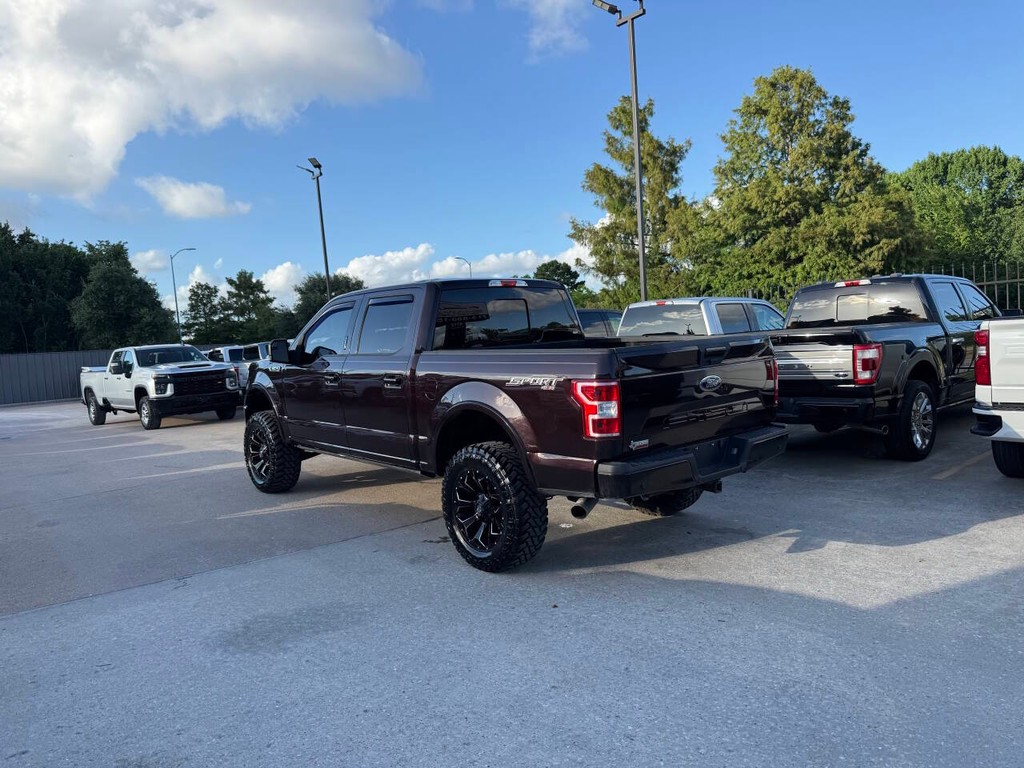 Ford F-150 Vehicle Full-screen Gallery Image 03