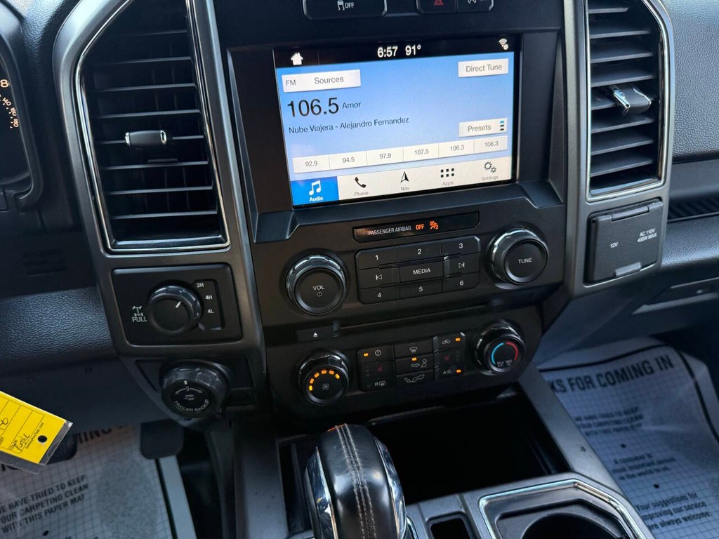 Ford F-150 Vehicle Full-screen Gallery Image 26