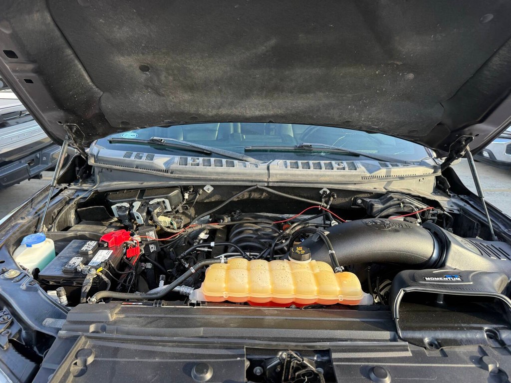 Ford F-150 Vehicle Full-screen Gallery Image 33