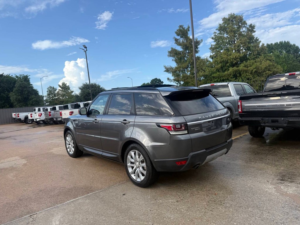 Land Rover Range Rover Sport Vehicle Full-screen Gallery Image 04
