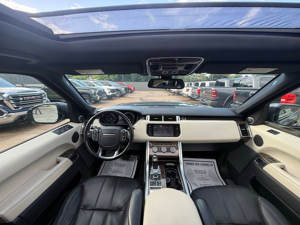 Land Rover Range Rover Sport Vehicle Full-screen Gallery Image 18