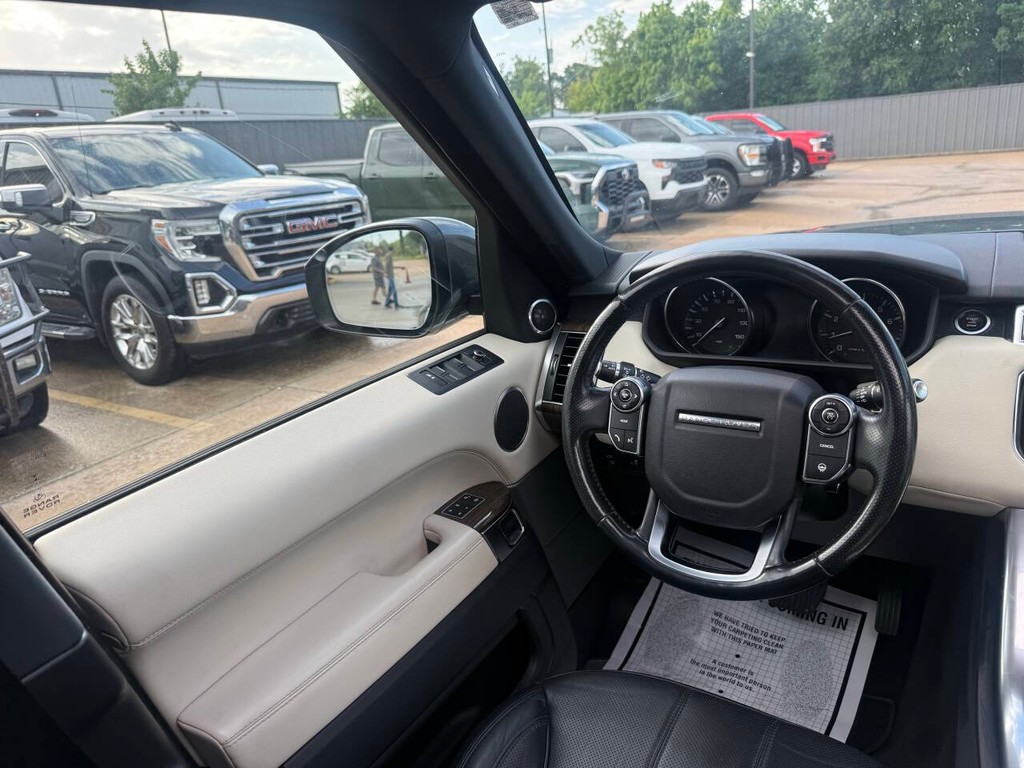 Land Rover Range Rover Sport Vehicle Full-screen Gallery Image 19