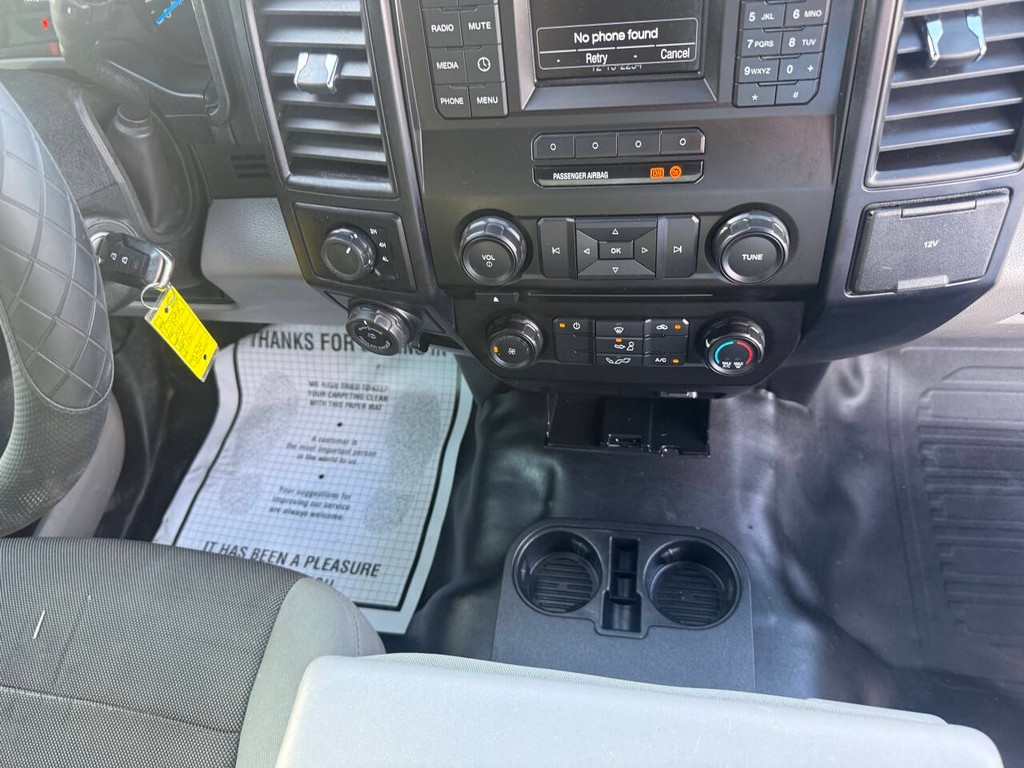 Ford F-150 Vehicle Full-screen Gallery Image 26