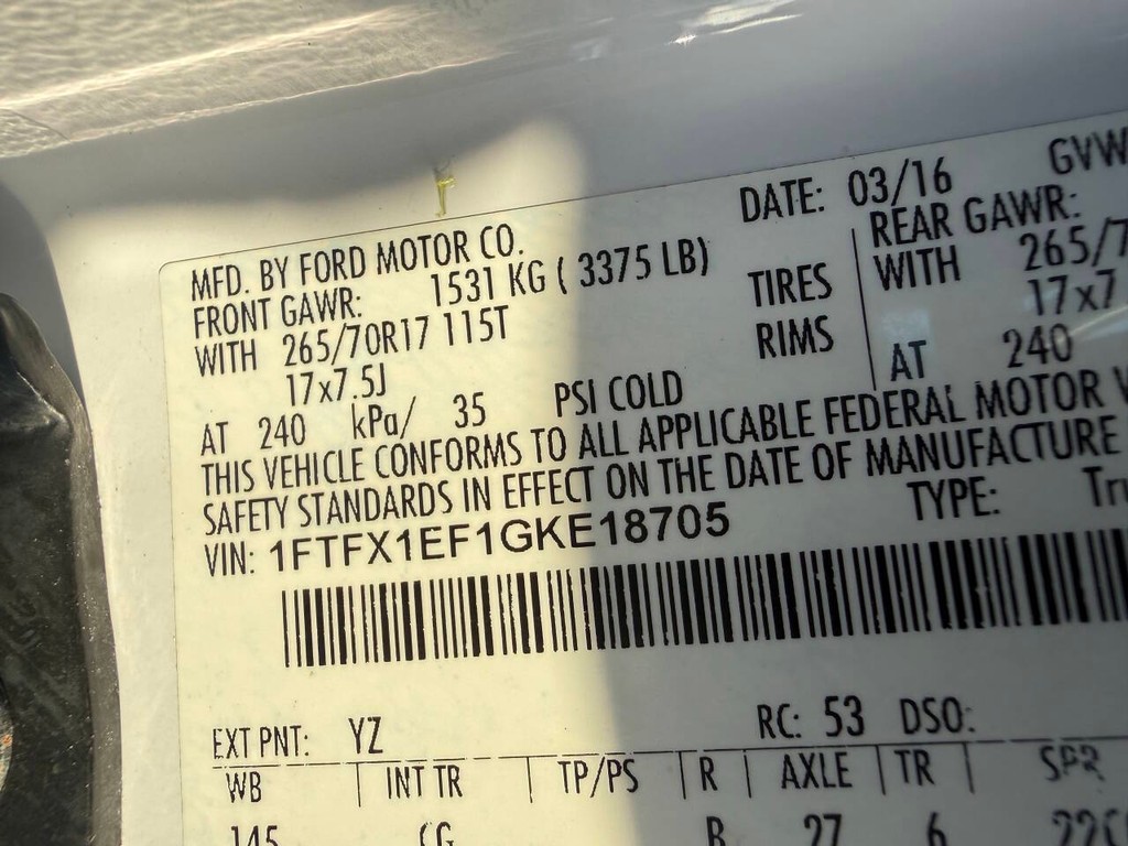 Ford F-150 Vehicle Full-screen Gallery Image 31
