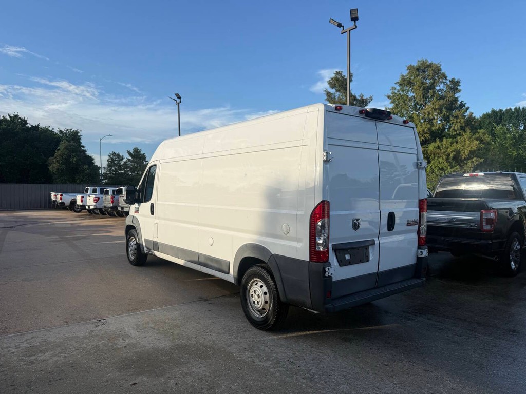 Ram ProMaster Cargo Van Vehicle Full-screen Gallery Image 04