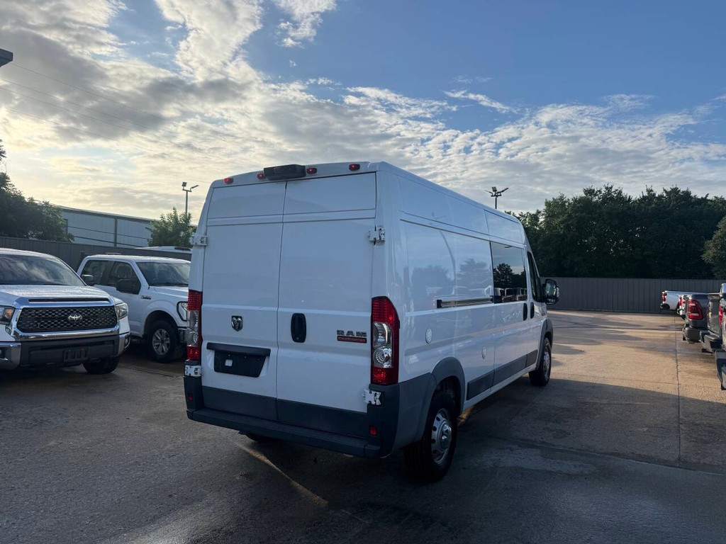 Ram ProMaster Cargo Van Vehicle Full-screen Gallery Image 05