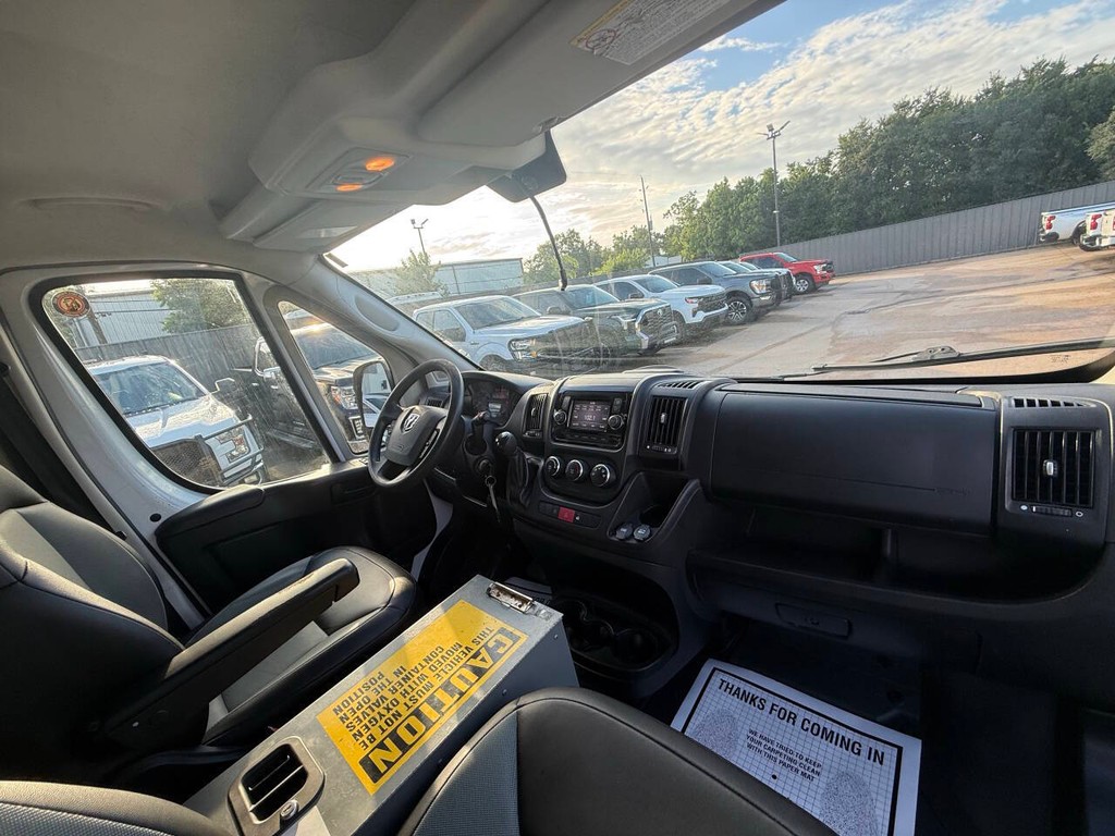 Ram ProMaster Cargo Van Vehicle Full-screen Gallery Image 13