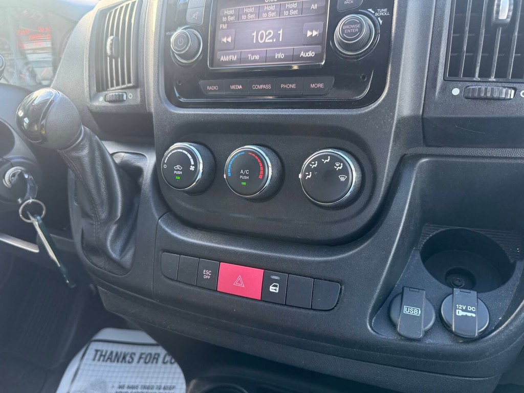 Ram ProMaster Cargo Van Vehicle Full-screen Gallery Image 16