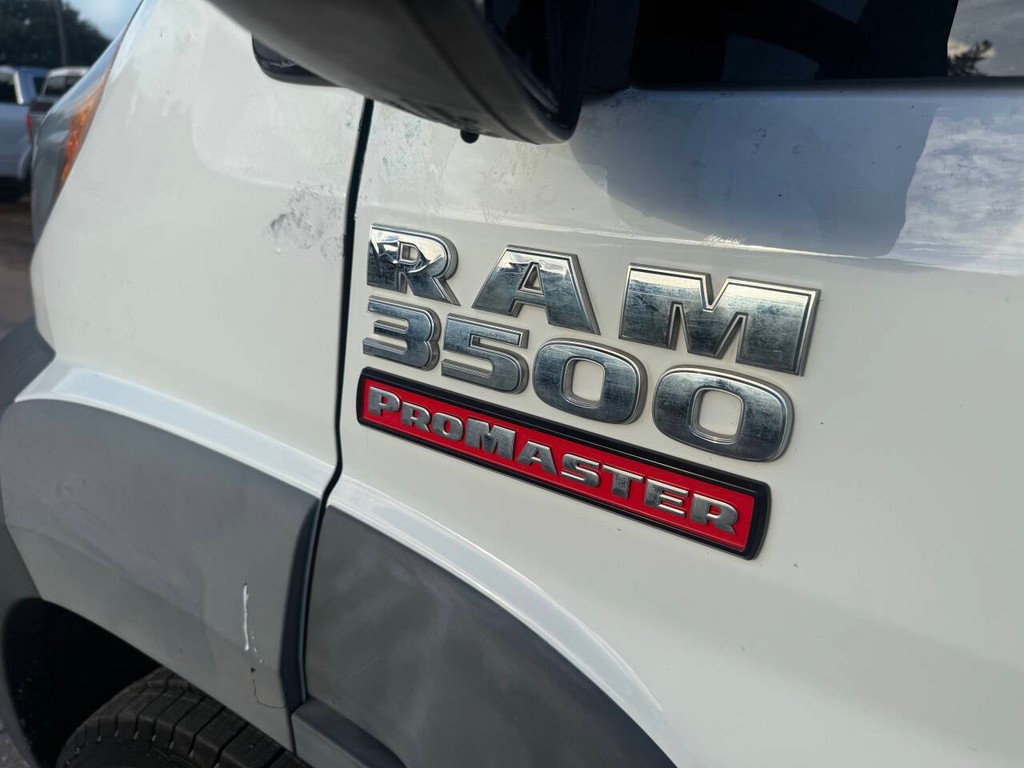 Ram ProMaster Cargo Van Vehicle Full-screen Gallery Image 29