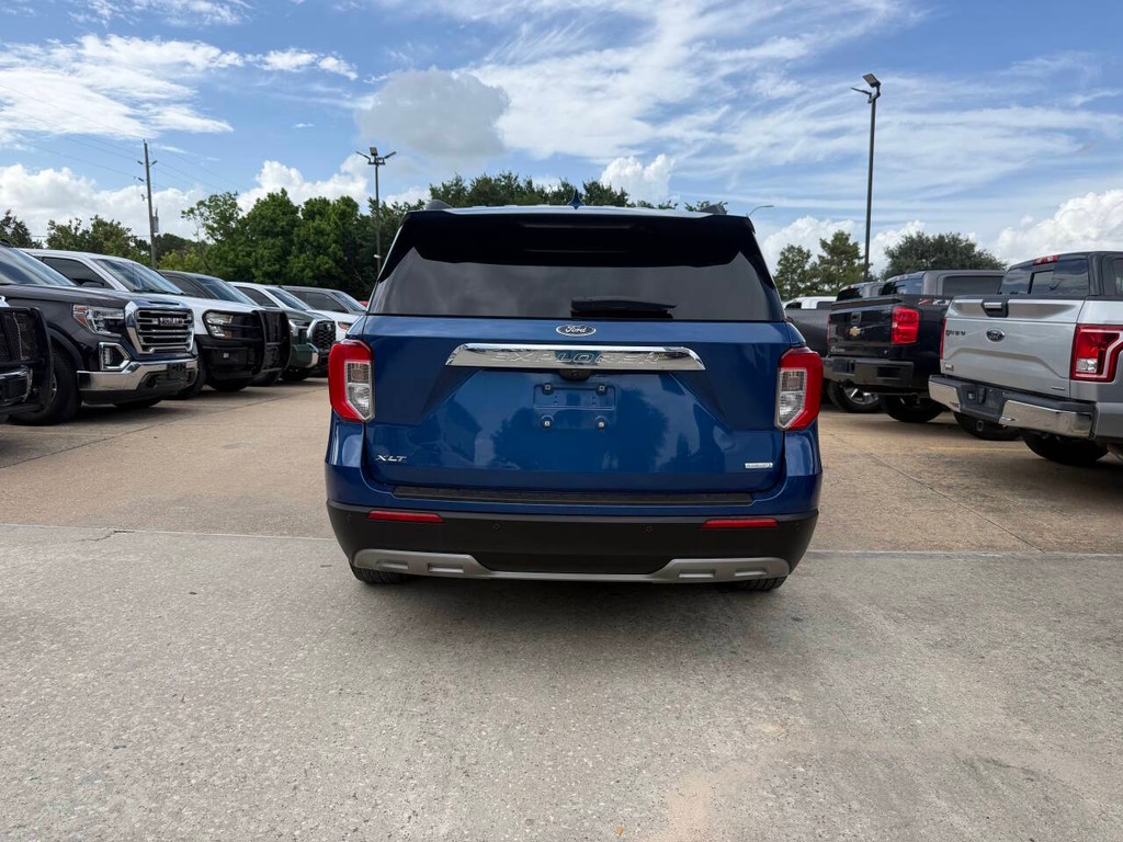 Ford Explorer Vehicle Full-screen Gallery Image 39