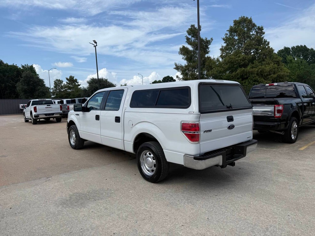 Ford F-150 Vehicle Full-screen Gallery Image 05
