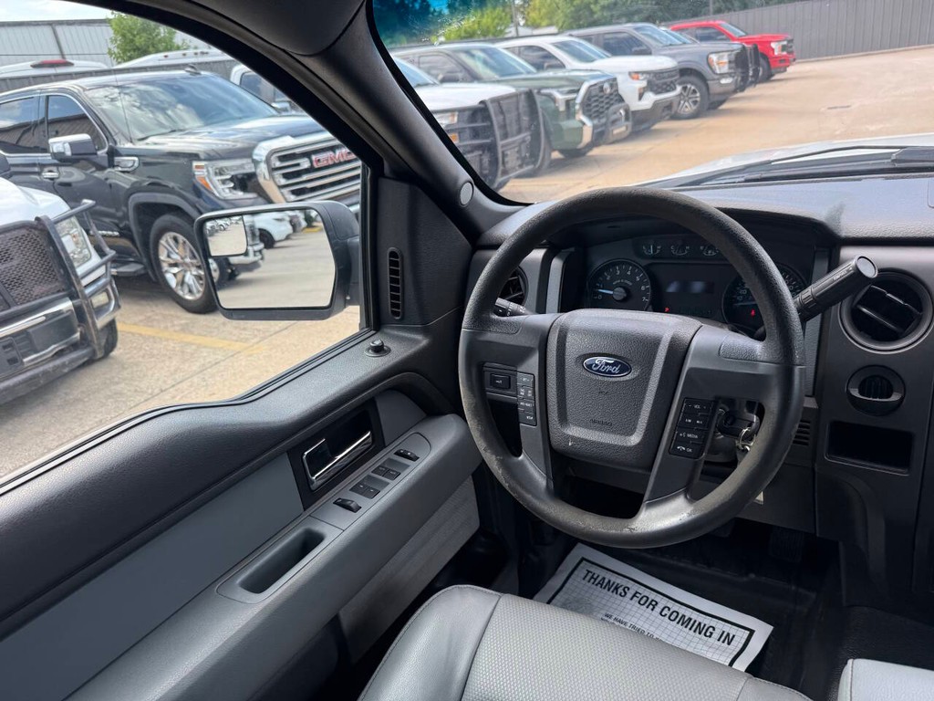 Ford F-150 Vehicle Full-screen Gallery Image 20