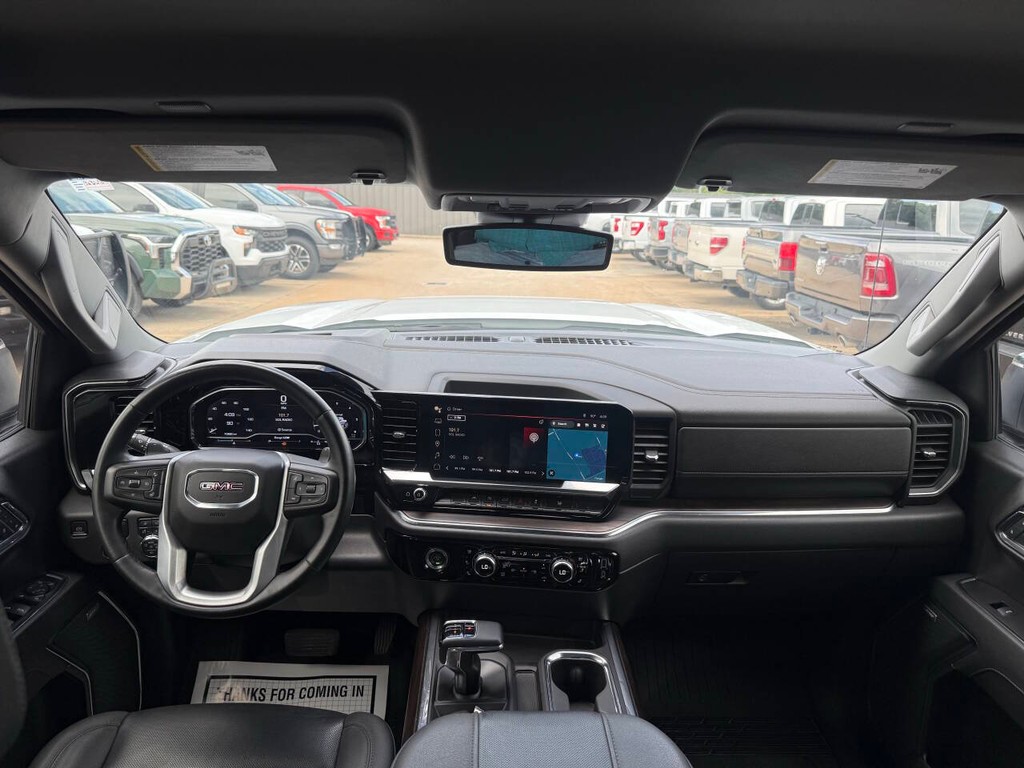 GMC Sierra 1500 Vehicle Full-screen Gallery Image 17