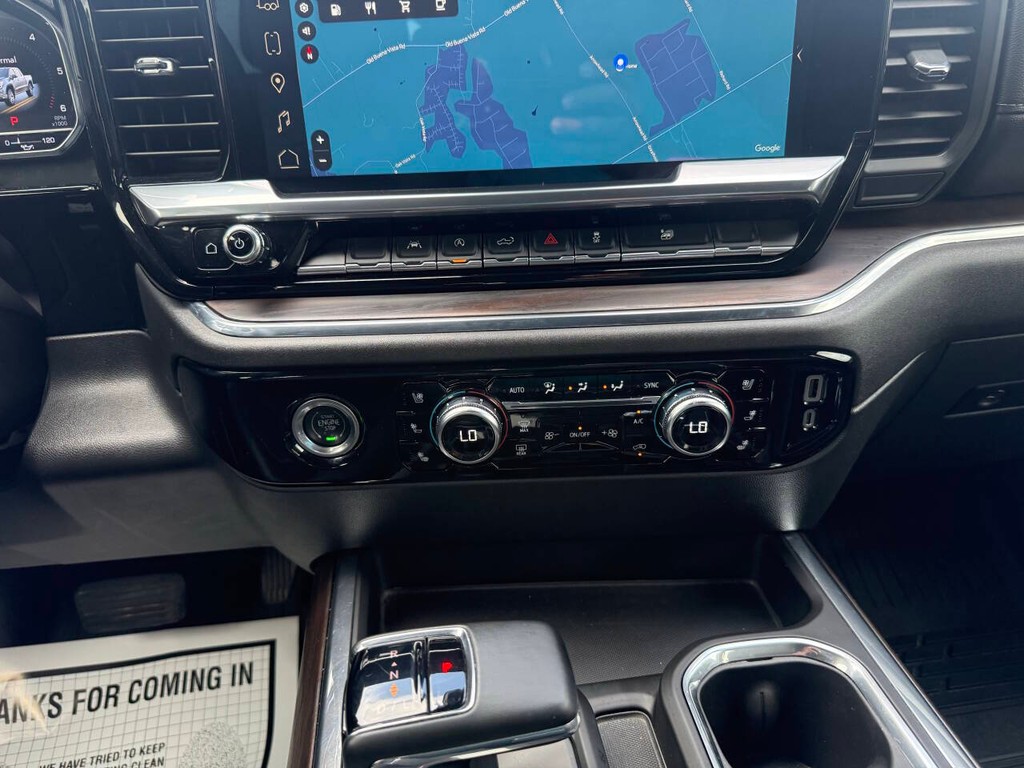 GMC Sierra 1500 Vehicle Full-screen Gallery Image 26
