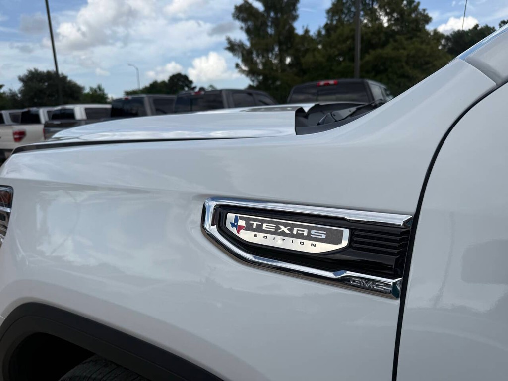 GMC Sierra 1500 Vehicle Full-screen Gallery Image 33