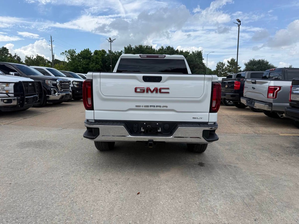 GMC Sierra 1500 Vehicle Full-screen Gallery Image 36